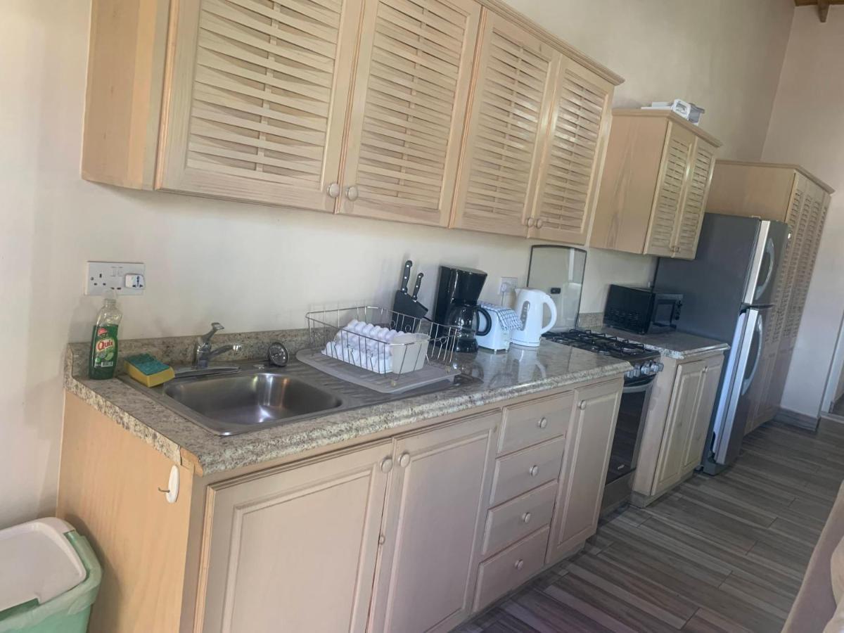 Cool Running Apartments St. George's Экстерьер фото