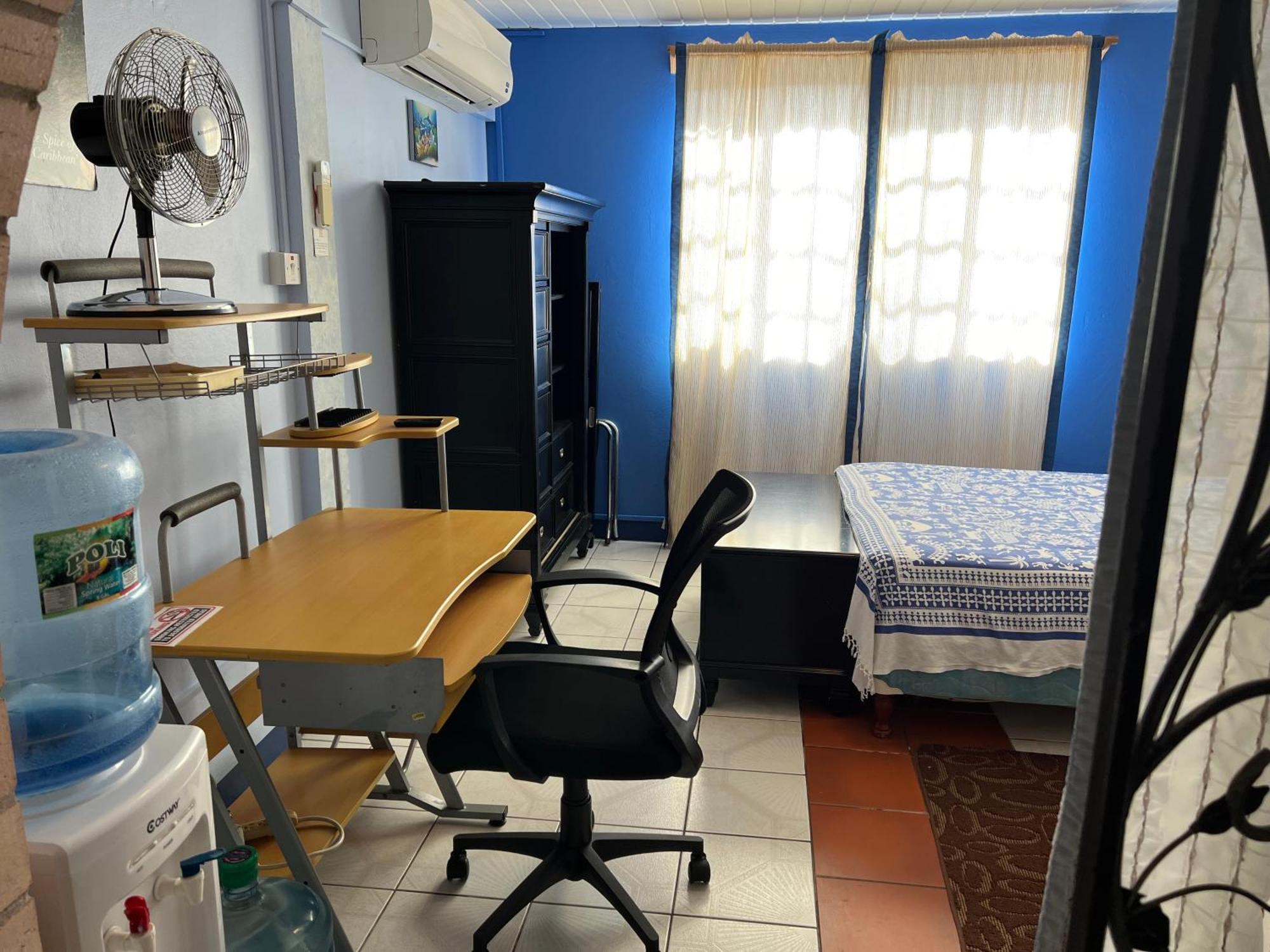 Cool Running Apartments St. George's Экстерьер фото