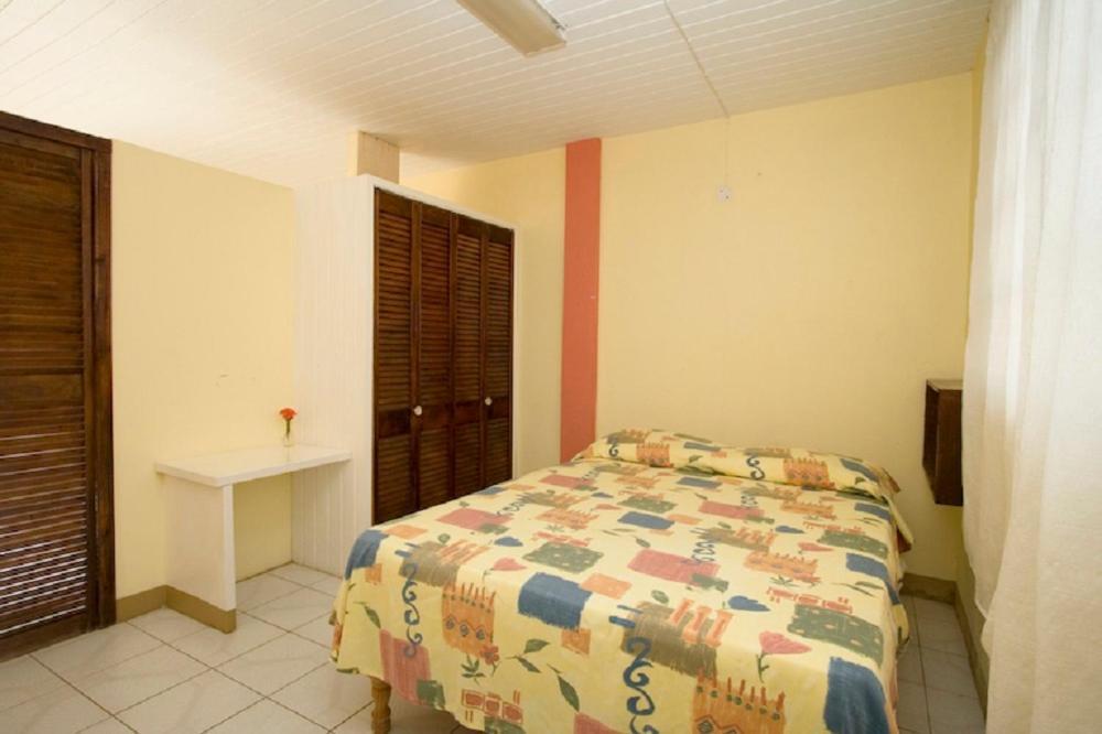 Cool Running Apartments St. George's Экстерьер фото